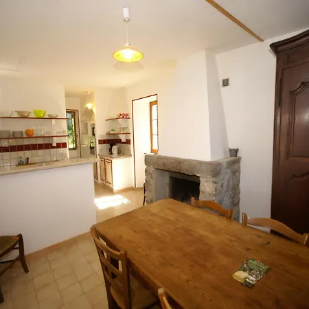 Hilltop Hideaway Near Tatil Evi Beaulieu (Ardeche)