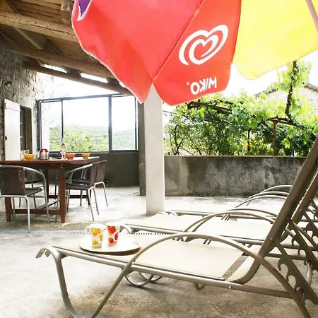 Hilltop Hideaway Near Tatil Evi